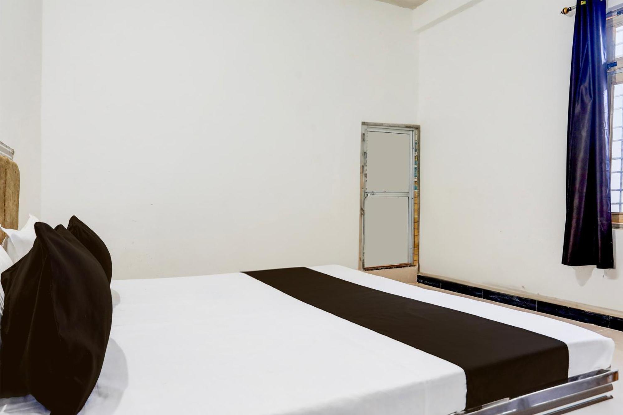 Hotel O Kanha Galaxy Brothers Group Канпур Екстериор снимка
