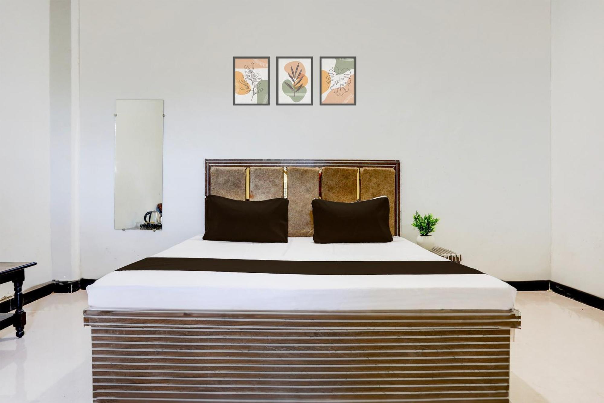 Hotel O Kanha Galaxy Brothers Group Канпур Екстериор снимка