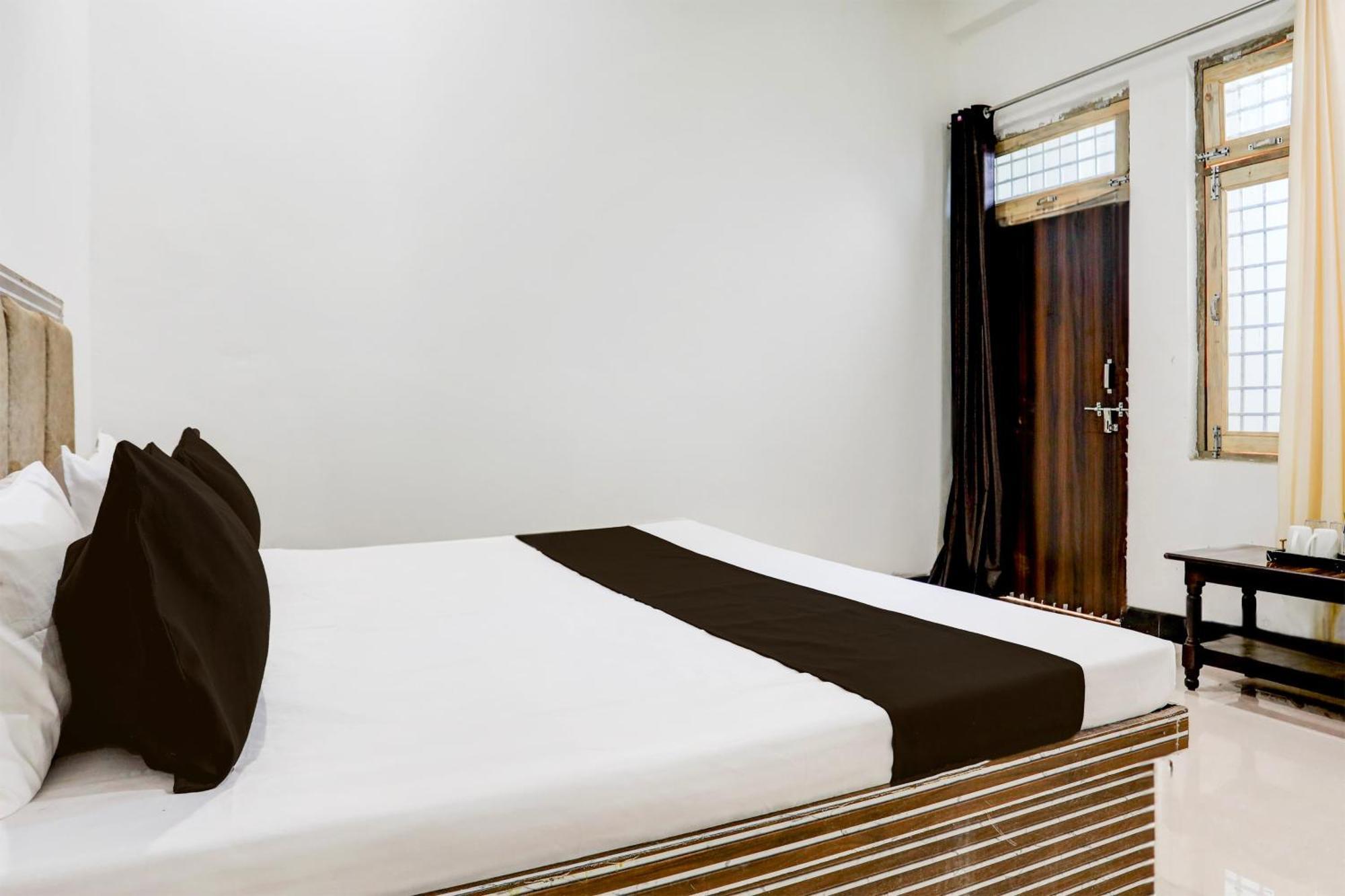 Hotel O Kanha Galaxy Brothers Group Канпур Екстериор снимка