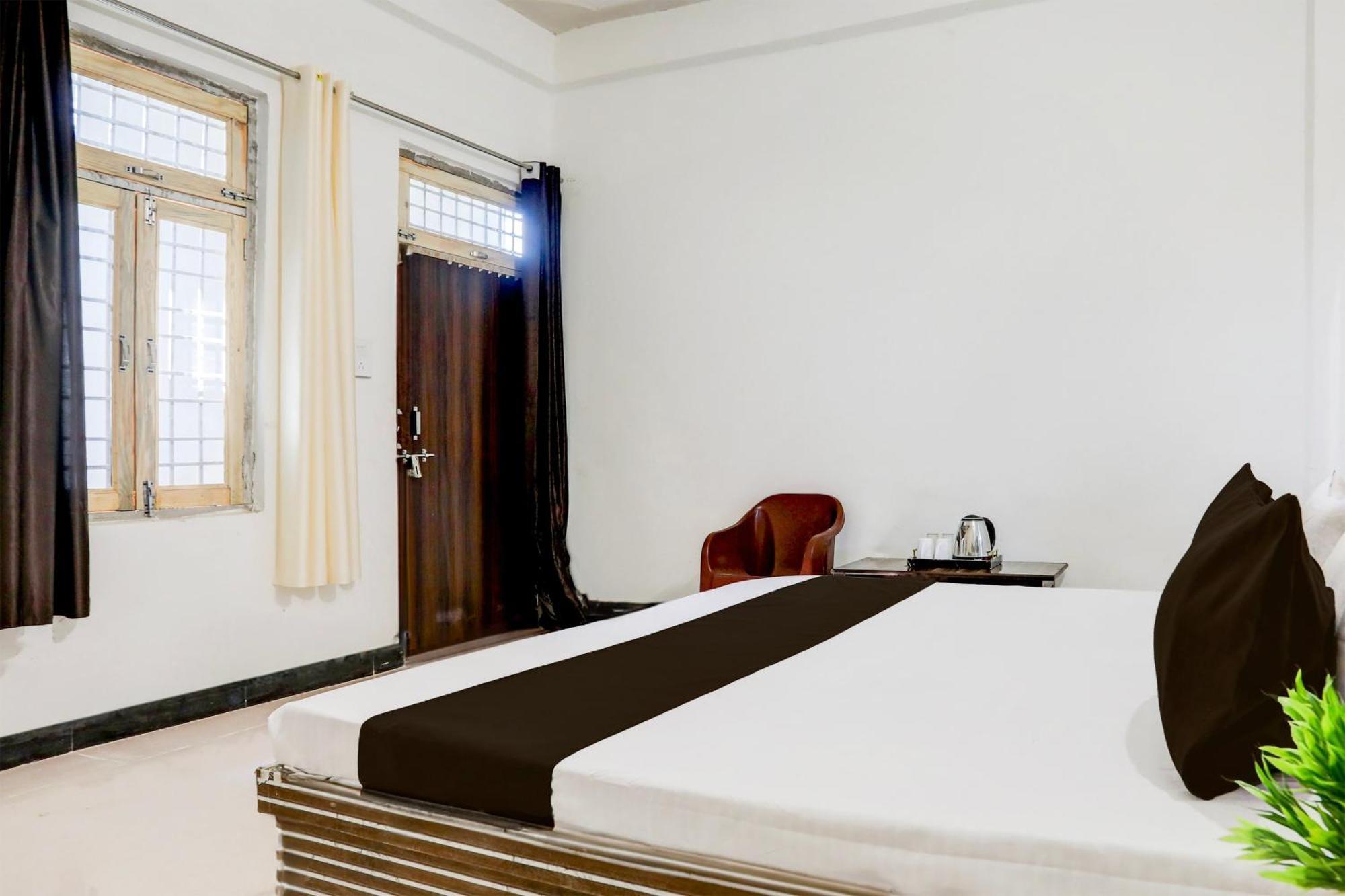 Hotel O Kanha Galaxy Brothers Group Канпур Екстериор снимка