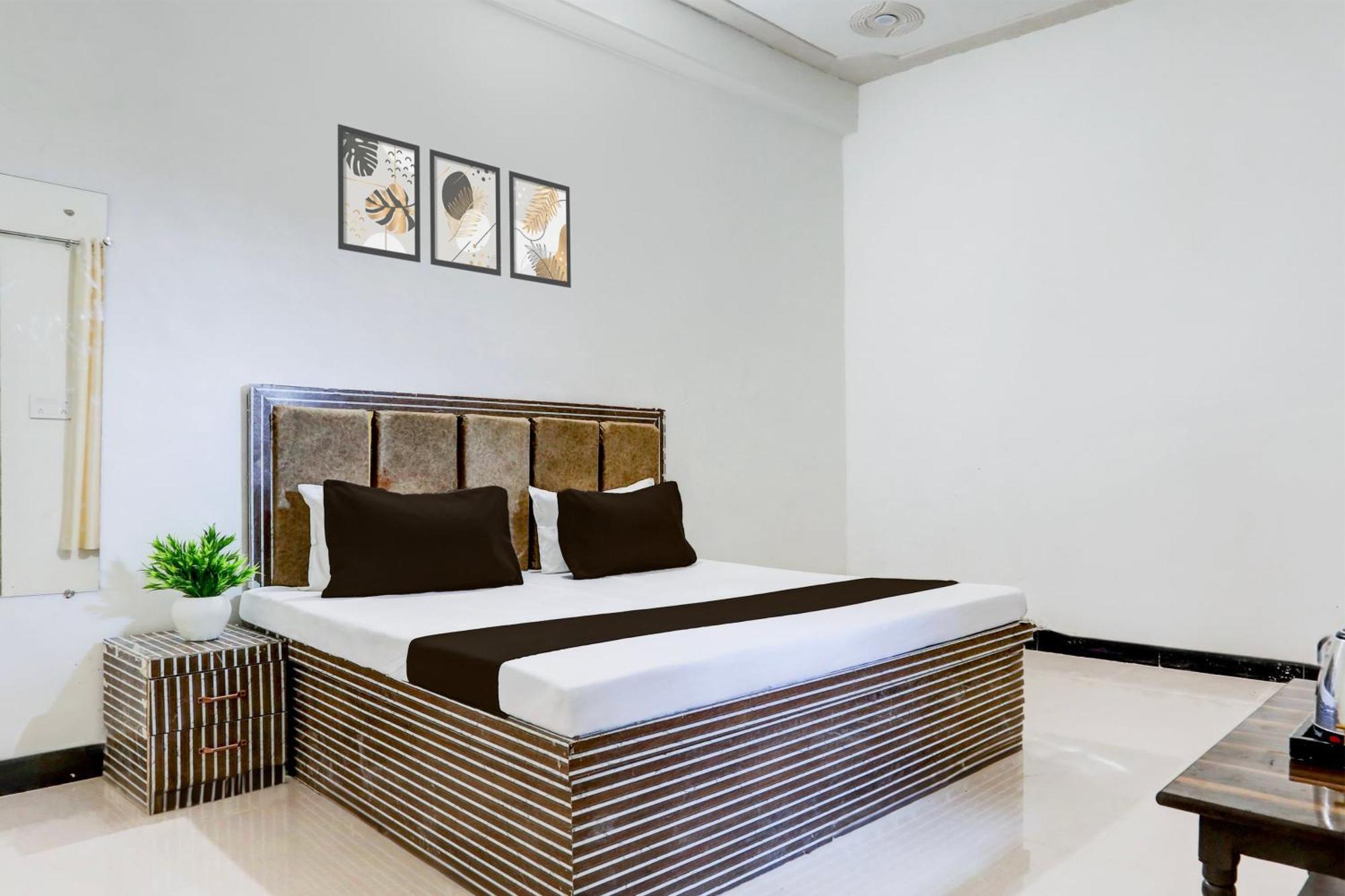 Hotel O Kanha Galaxy Brothers Group Канпур Екстериор снимка